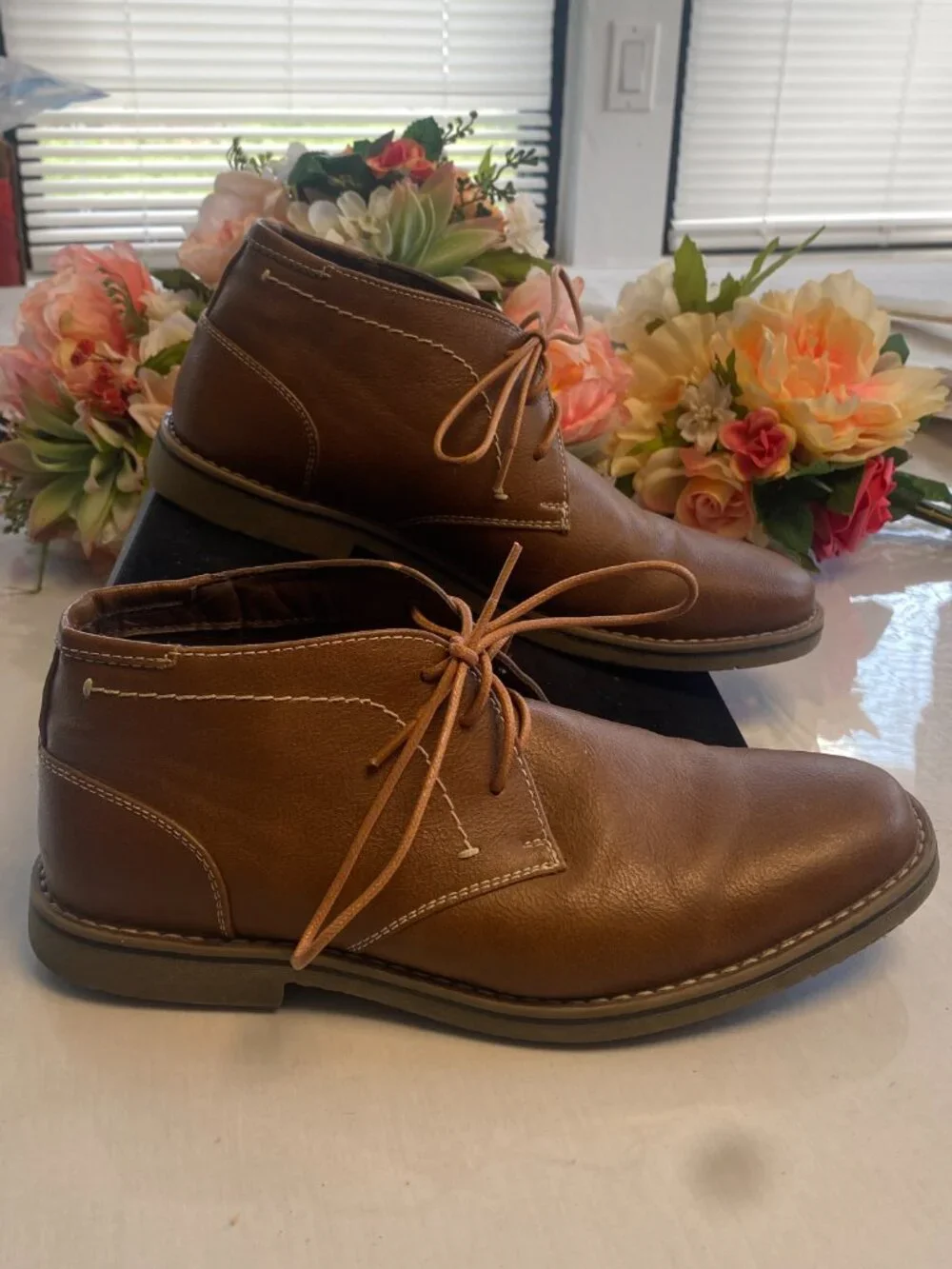 R2 men’s brown
